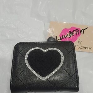 Betsey Johnson black quilted glitter‎ trimmed fuzzy heart LBMoney bifold wallet